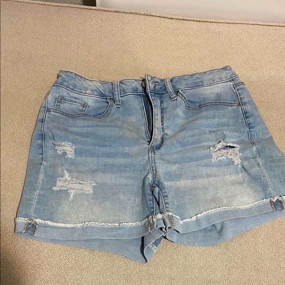 SO Pants - SO Light Blue Distressed Denim Shorts. Size. 9/29.